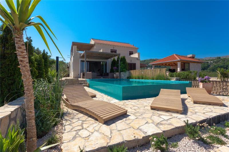 Sea-view villa in Mokosica, photograph 4