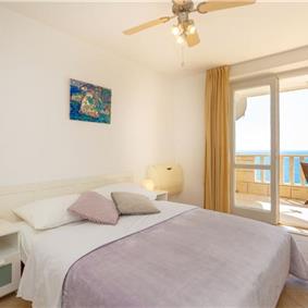 4 Bedroom Villa with Sea Views near Dubrovnik Old Town, Sleeps 7-8 