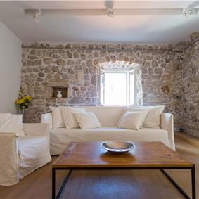 2 Bedroom Apartment in Dubrovnik Old Town, Sleeps 4