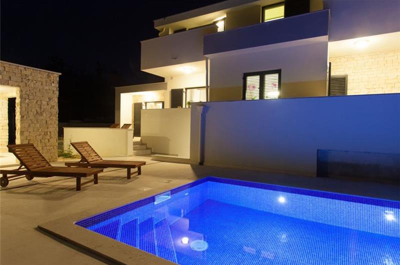 3 Bedroom Villa with Pool near Vrbnik, Krk Island, Sleeps 6
