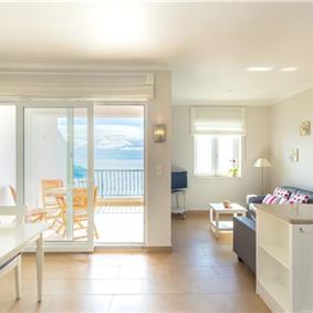 2 Bedroom Apartment with Terrace near Dubrovnik Old Town, Sleeps 4
