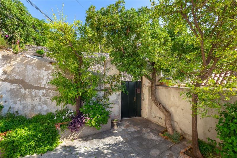 Villa in Dubrovnik, photograph 2