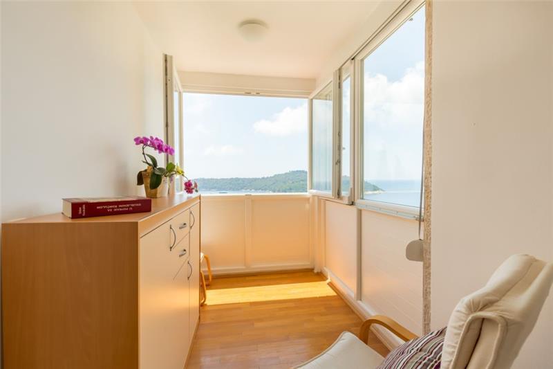 Sea-view villa in Dubrovnik, photograph 22