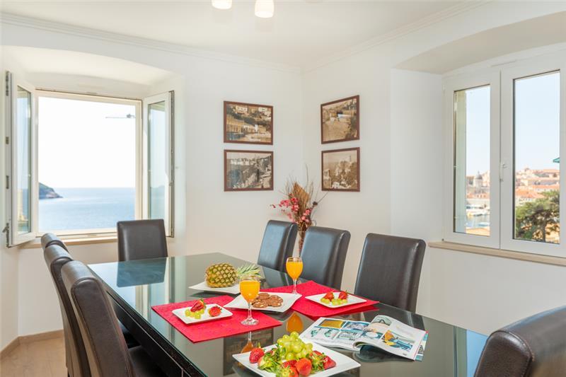 Sea-view villa in Dubrovnik, photograph 6