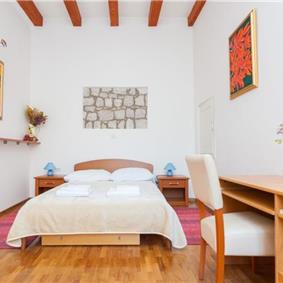 2 Bedroom Apartment in Dubrovnik Old Town, Sleeps 4-6 