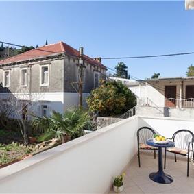 1 Bedroom 1st Floor Apartment with Balcony near Dubrovnik Old Town, Sleeps 2