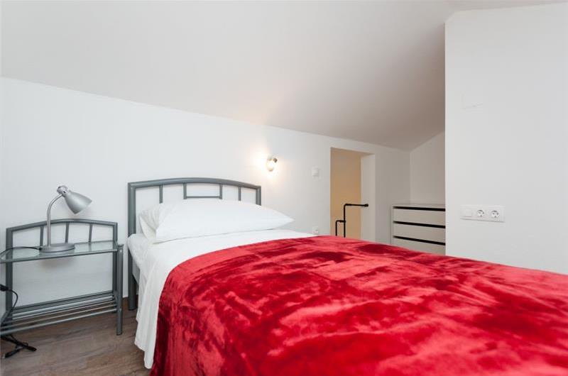 1 Bedroom 2nd Floor Apartment with Balcony near Dubrovnik Old Town, Sleeps 2-3