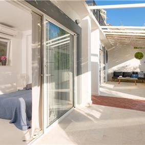 5 Bedroom Seaside Villa with 2 Bedroom Beach Annexe in Stanici near Omis, sleeps 13-16