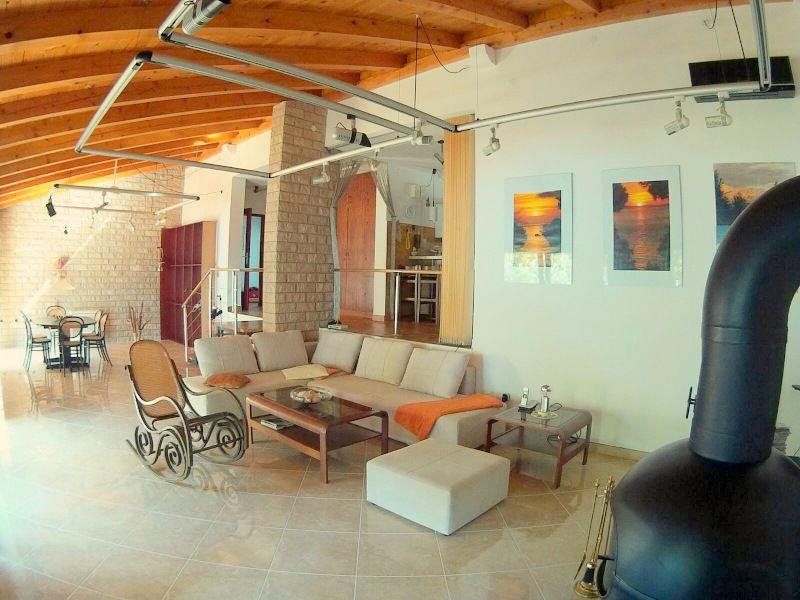Beachfront villa in Medici, photograph 3