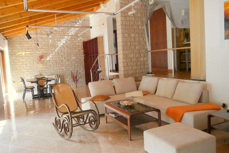 Beachfront villa in Medici, photograph 4