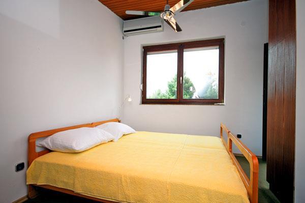 Beachfront villa in Medici, photograph 15