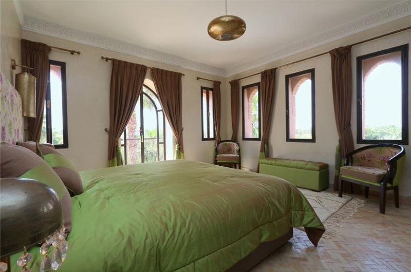 4 Bedroom Staffed Villa with Pool near Marrakech, Sleeps 8-10