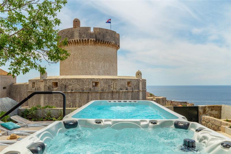 Villa in Dubrovnik, photograph 2