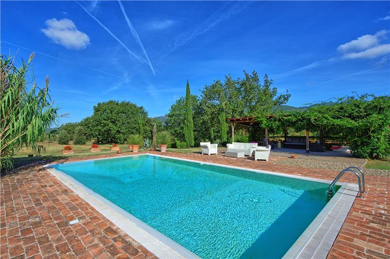 Villa in Tuscany, photograph 3