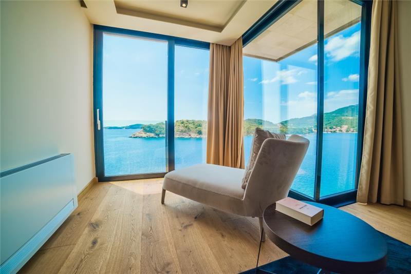 Beachfront villa in Stikovica, photograph 23