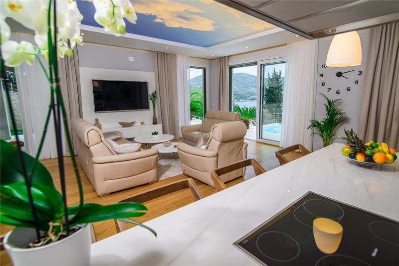 Beachfront villa in Dubrovnik, photograph 15
