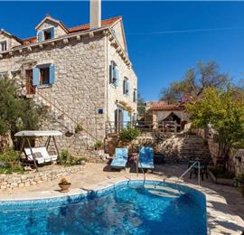 3 bedroom Villa with Pool in Milna on Brac, sleeps 7-9