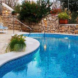3 bedroom Villa with Pool in Milna on Brac, sleeps 7-9