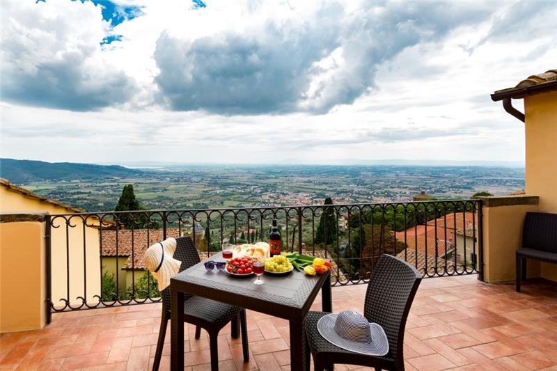 Villa in Tuscany, photograph 2