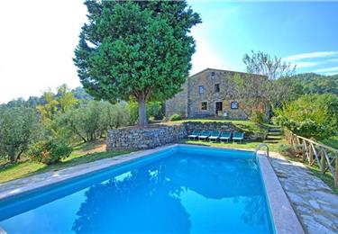 6 Bedroom Villa With Pool In Val D Orcia In Tuscany