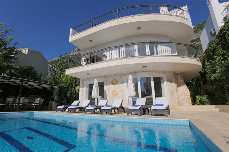 Sea-view villa in Kalkan, photograph 18