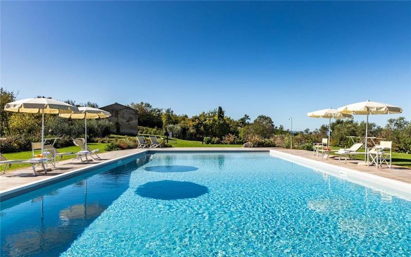 Villa in Tuscany, photograph 2