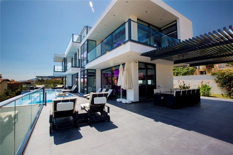 Sea-view villa in Kalkan, photograph 8
