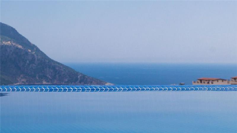 Sea-view villa in Kalkan, photograph 3