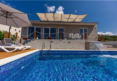 4 Bedroom Villa With Pool Near Trogir Sleeps 8 10 - 