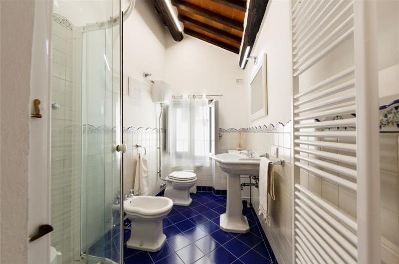 2 Bedroom Apartment in Cortona Town, Sleeps 3