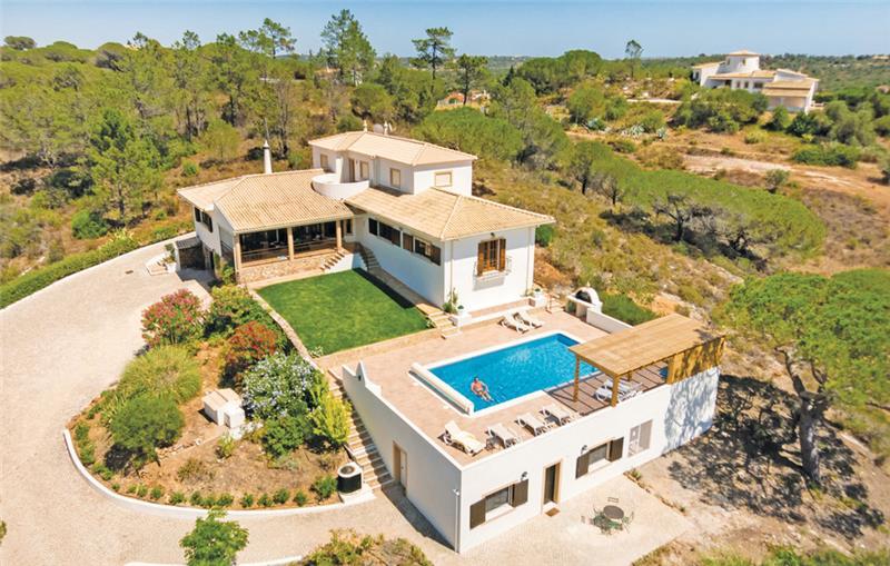 Villa in Algoz, photograph 17