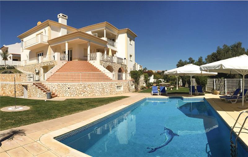 Villa in Albufeira, photograph 2