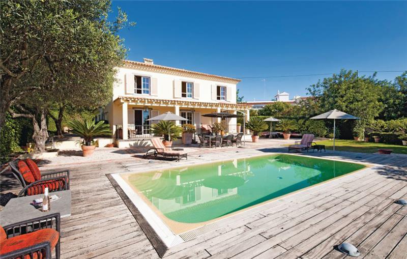 Sea-view villa in Almancil, photograph 2