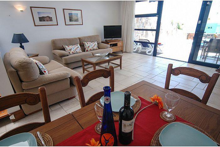 Sea-view villa in Lanzarote, photograph 9