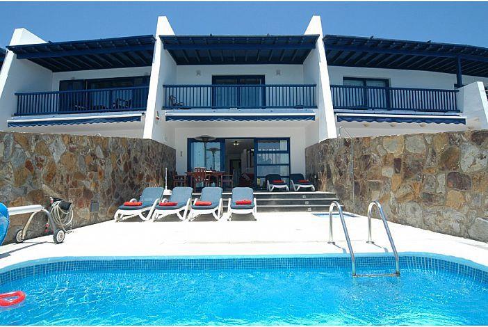Sea-view villa in Lanzarote, photograph 2