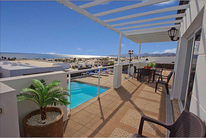 Sea-view villa in Lanzarote, photograph 3