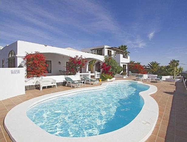 Sea-view villa in Lanzarote, photograph 4