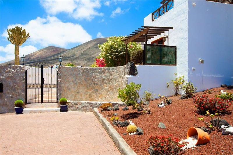 Sea-view villa in Lanzarote, photograph 23