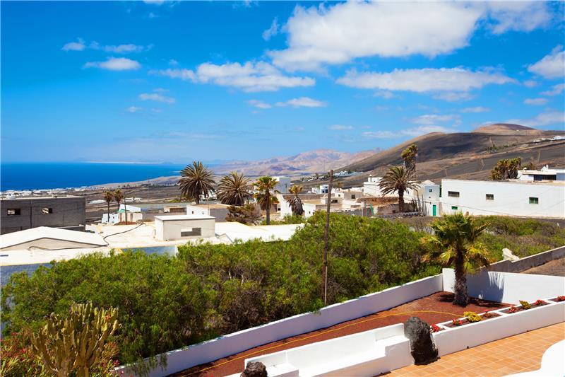 Sea-view villa in Lanzarote, photograph 22