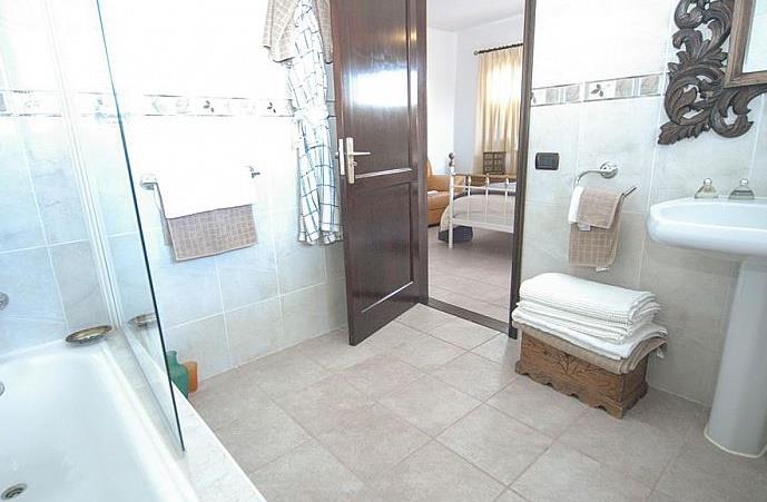 Sea-view villa in Lanzarote, photograph 16