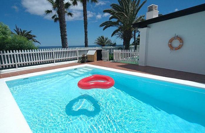 Sea-view villa in Lanzarote, photograph 1
