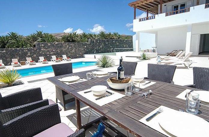 Sea-view villa in Lanzarote, photograph 10
