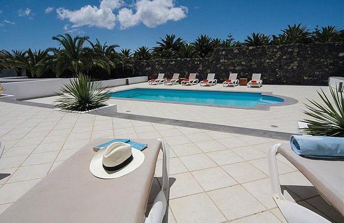 Sea-view villa in Lanzarote, photograph 2