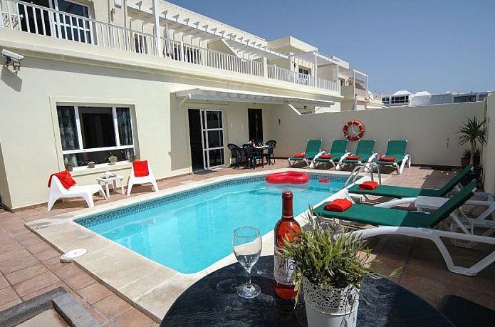 Villa in Lanzarote, photograph 1
