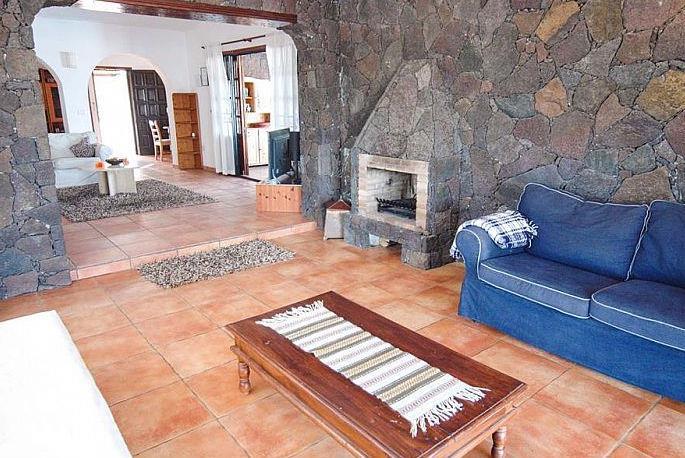 Sea-view villa in Lanzarote, photograph 12