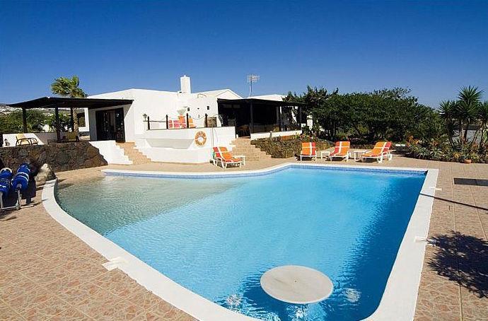 Sea-view villa in Lanzarote, photograph 4