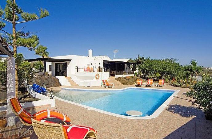 Sea-view villa in Lanzarote, photograph 5