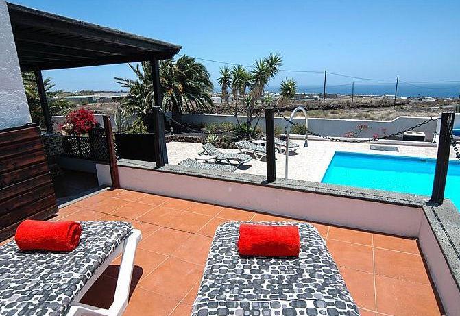Sea-view villa in Lanzarote, photograph 6