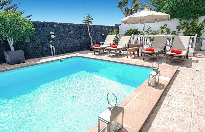 Villa in Lanzarote, photograph 1