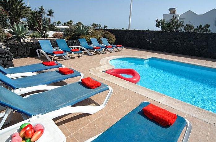Sea-view villa in Lanzarote, photograph 3